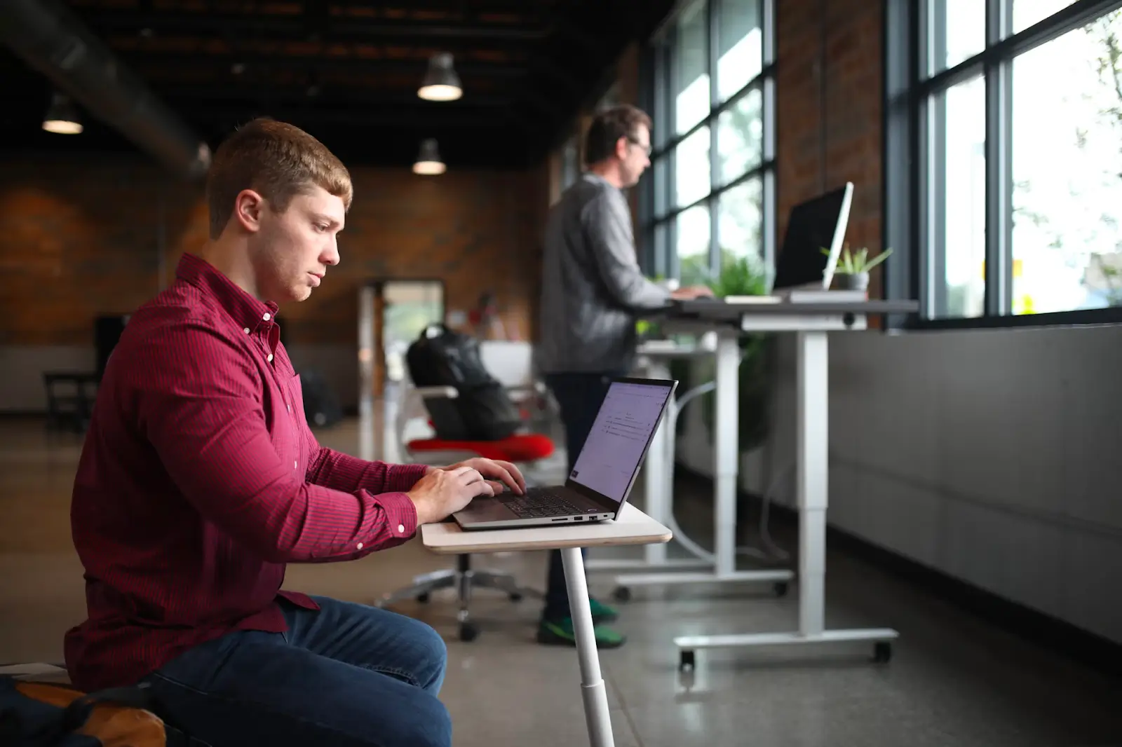 Transforming Your Home into a Productive Workspace: 5 Key Tips 1 Transforming Your Home into a Productive Workspace: 5 Key Tips